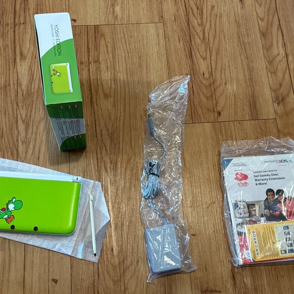 Nintendo 3DS XL Yoshi Special Edition Console US Model - Not For Sale! - Picture 5 of 9
